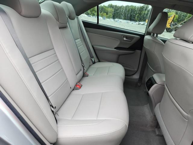 4T1BF1FK1GU579648 - 2016 TOYOTA CAMRY LE SILVER photo 10