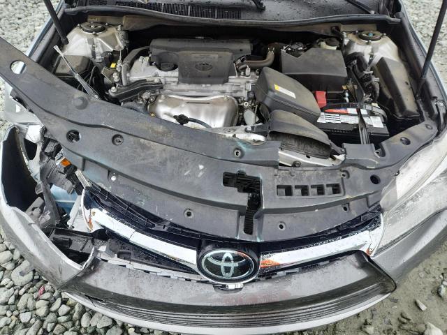 4T1BF1FK1GU579648 - 2016 TOYOTA CAMRY LE SILVER photo 11