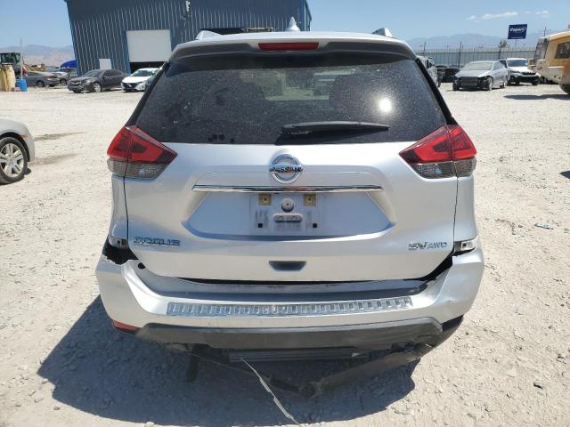 KNMAT2MV4HP502557 - 2017 NISSAN ROGUE S ვერცხლისფერი ფოტო 6