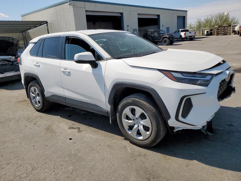 2T3G1RFV0RC411119 - 2024 TOYOTA RAV4 LE WHITE photo 4