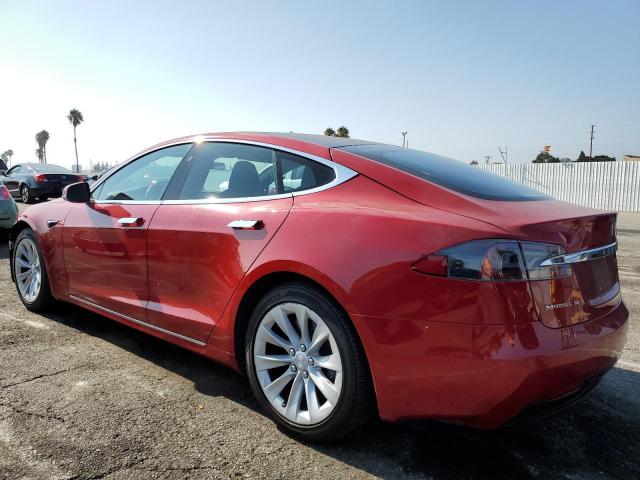 5YJSA1E23JF248431 - 2018 TESLA MODEL S Червоний фото 2