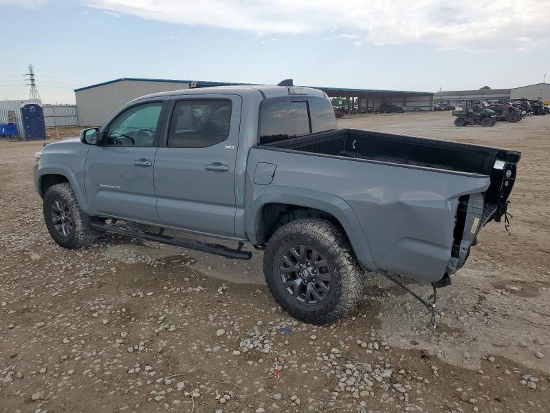 5TFAZ5CN2MX117364 - 2021 TOYOTA TACOMA DOUBLE CAB GRAY photo 2