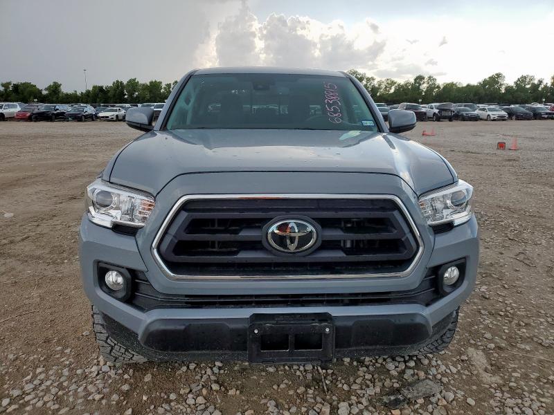 5TFAZ5CN2MX117364 - 2021 TOYOTA TACOMA DOUBLE CAB GRAY photo 5