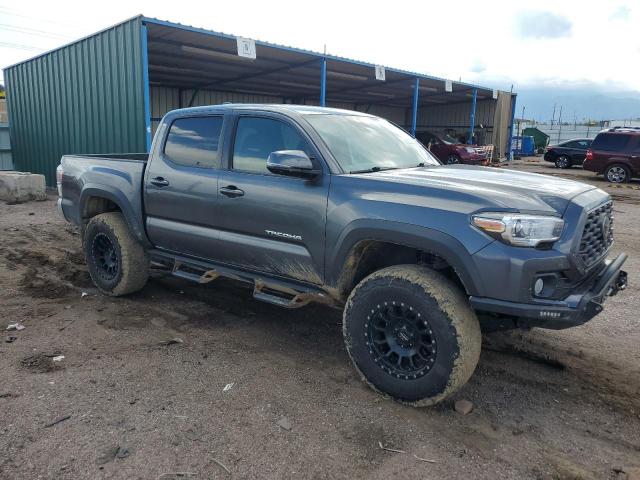 3TMCZ5AN5LM319552 - 2020 TOYOTA TACOMA DOUBLE CAB 灰色 照片 4