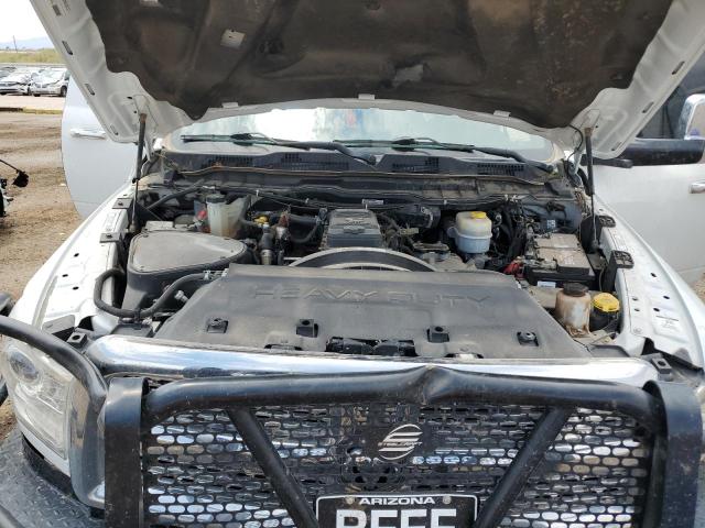 3C6UR5NL2JG107742 - 2018 RAM 2500 LARAMIE Blanc photo 11