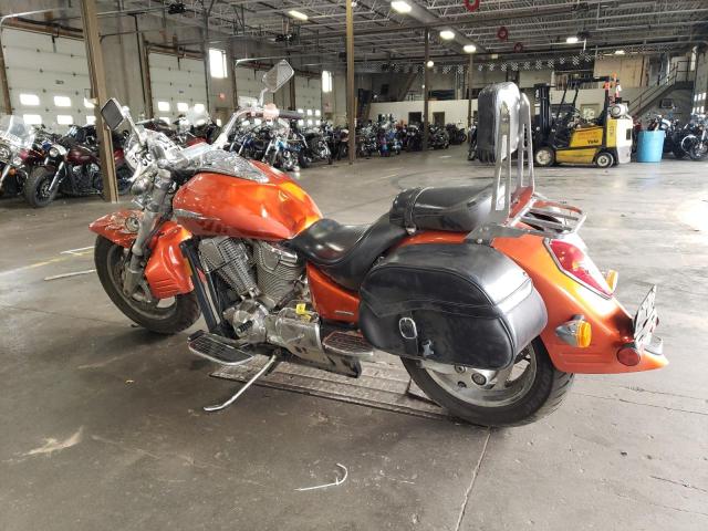 1HFSC49043A103565 - 2003 HONDA VTX1800 R ORANGE photo 3