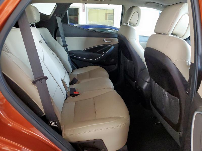 5XYZU3LB5JG518661 - 2018 HYUNDAI SANTA FE S ORANGE photo 11