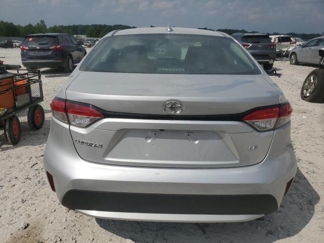 5YFEPMAE6MP212285 - 2021 TOYOTA COROLLA LE Gümüş foto 6
