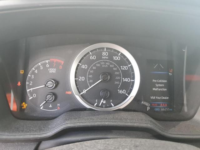 5YFEPMAE6MP212285 - 2021 TOYOTA COROLLA LE Gümüş foto 9