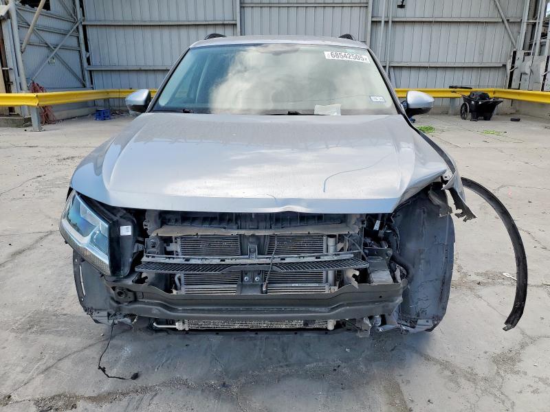 3VV3B7AX9LM157296 - 2020 VOLKSWAGEN TIGUAN SE SILVER photo 5
