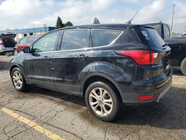 1FMCU0GD2KUA15715 - 2019 FORD ESCAPE SE Қара фото 2