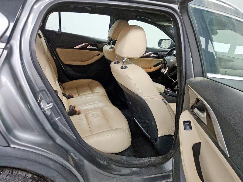 SJKCH5CR2JA055541 - 2018 INFINITI QX30 BASE 灰色 照片 10