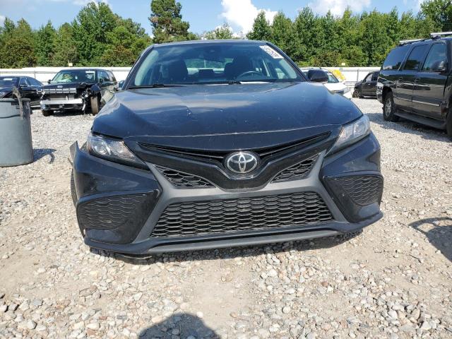 4T1G11AK0RU880118 - 2024 TOYOTA CAMRY SE NIGHT SHADE BLACK photo 5