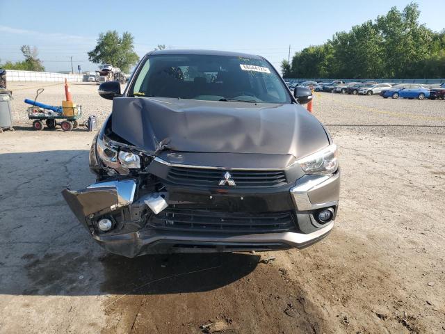 JA4AP3AU5HZ036142 - 2017 MITSUBISHI OUTLANDER ES 棕色 照片 5