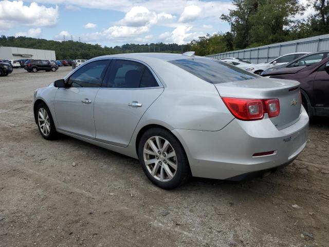 1G11F5SL0FF179890 - 2015 CHEVROLET MALIBU LTZ ვერცხლისფერი ფოტო 2