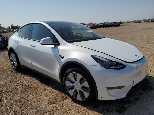5YJYGDEE7LF035005 - 2020 TESLA MODEL Y 白色 照片 4