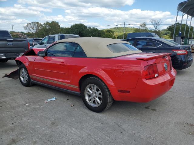 1ZVFT84NX75297942 - 2007 FORD MUSTANG RED photo 2