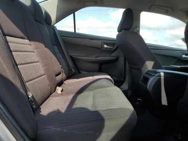 4T4BF1FK5FR497829 - 2015 TOYOTA CAMRY LE SILVER photo 10