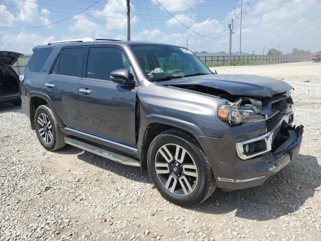 JTEBU5JR1J5533370 - 2018 TOYOTA 4RUNNER SR5/SR5 PREMIUM Темно-сірий фото 4