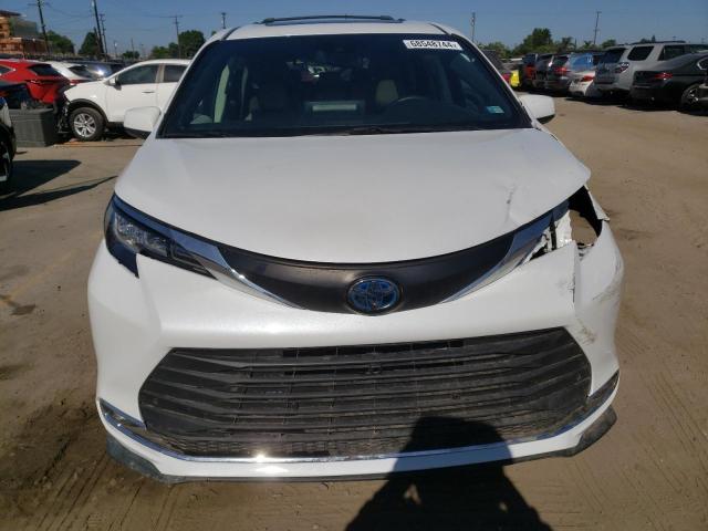 5TDJRKEC1NS087064 - 2022 TOYOTA SIENNA XLE WHITE photo 5