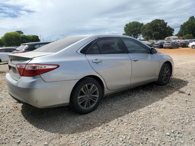 4T1BF1FK5HU687868 - 2017 TOYOTA CAMRY LE SILVER photo 3