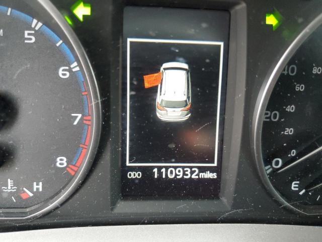 JTMZFREV8JJ748733 - 2018 TOYOTA RAV4 LE Beyaz fotoğraf 9