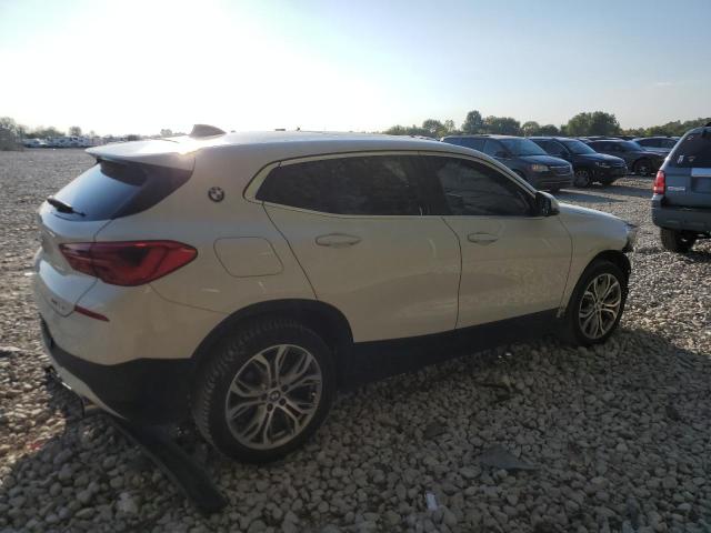 WBXYJ5C33JEF75061 - 2018 BMW X2 XDRIVE28I WHITE photo 3