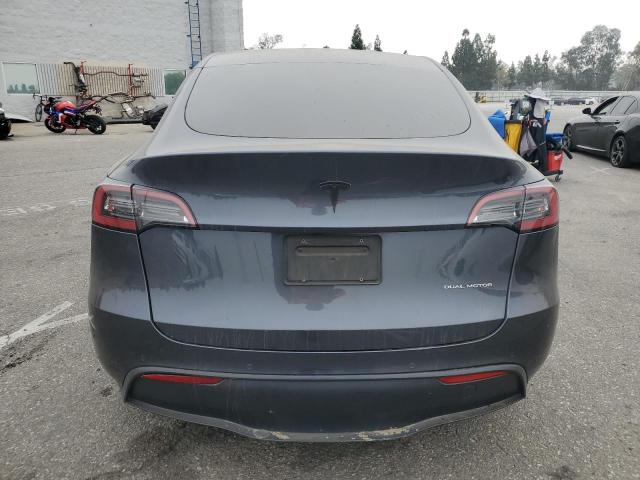 7SAYGDEE1NF307764 - 2022 TESLA MODEL Y 灰色 照片 6