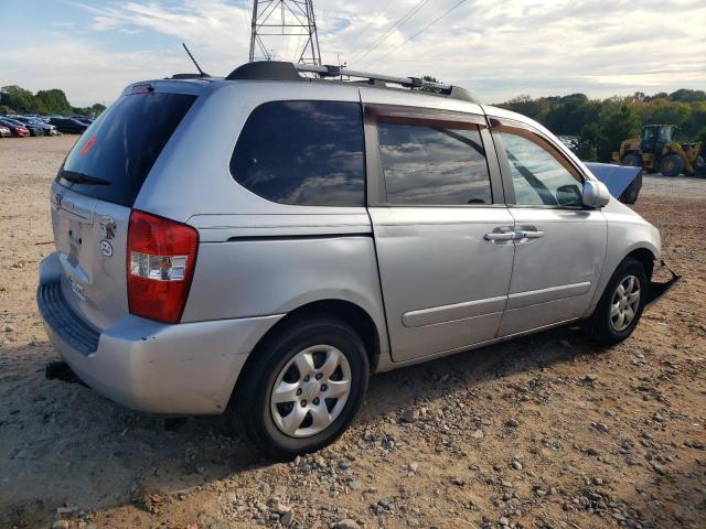 KNDMB133X86204062 - 2008 KIA SEDONA SILVER photo 3