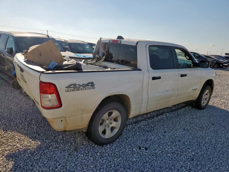 1C6SRFFT8PN594957 - 2023 RAM 1500 BIG HORN/LONE STAR WHITE photo 3