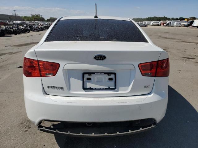 KNAFU4A24C5508689 - 2012 KIA FORTE EX WHITE photo 6