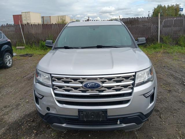 1FM5K8D80JGB81152 - 2018 FORD EXPLORER XLT 银色 照片 5
