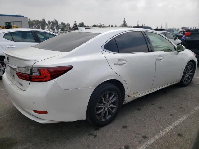 JTHBW1GG8G2127933 - 2016 LEXUS ES 300H WHITE photo 3