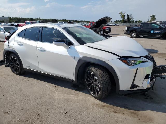 JTHP9JBH9L2024172 - 2020 LEXUS UX 250H WHITE photo 4