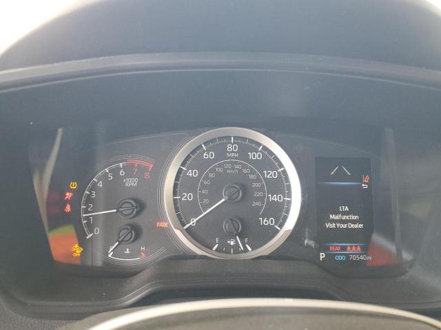 JTDEPRAE4LJ008200 - 2020 TOYOTA COROLLA LE 银色 照片 9