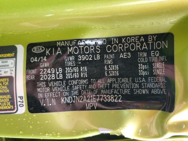 KNDJN2A21E7733822 - 2014 KIA SOUL GREEN photo 12