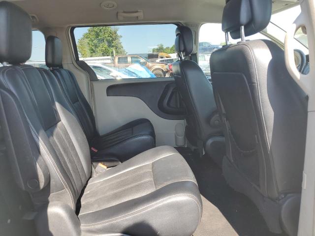 2C4RC1BG0CR188477 - 2012 CHRYSLER TOWN & COU TOURING WHITE photo 11