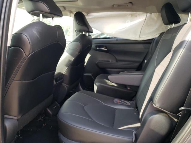 5TDGZRBH7MS114365 - 2021 TOYOTA HIGHLANDER XLE GRAY photo 10