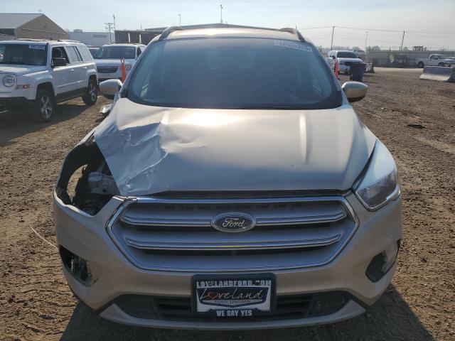 1FMCU9GD9JUB07567 - 2018 FORD ESCAPE SE 奶油色 照片 5