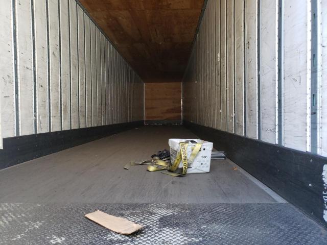 1UYVS2535H7954715 - 2017 UTILITY UTILITY WHITE photo 6