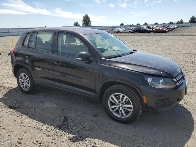 WVGBV7AX7CW565616 - 2012 VOLKSWAGEN TIGUAN S BLACK photo 4