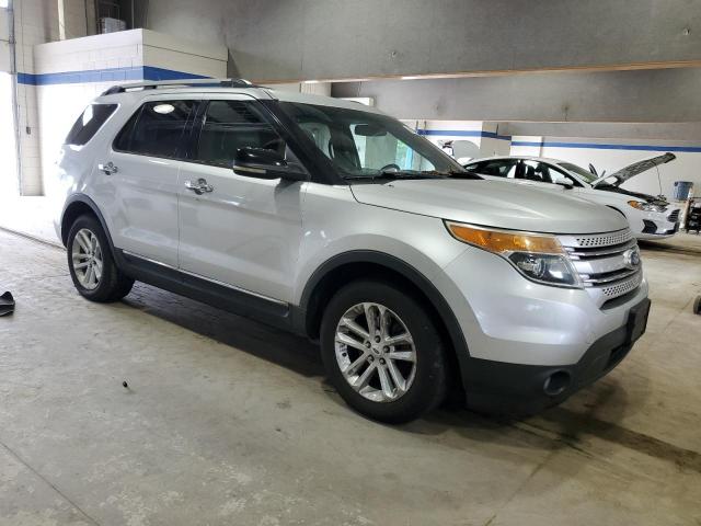 1FMHK7D92CGA07117 - 2012 FORD EXPLORER XLT SILVER photo 4