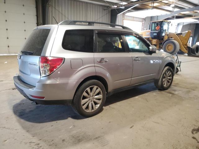 JF2SHADC0BH733957 - 2011 SUBARU FORESTER 2.5X PREMIUM 银色 照片 3