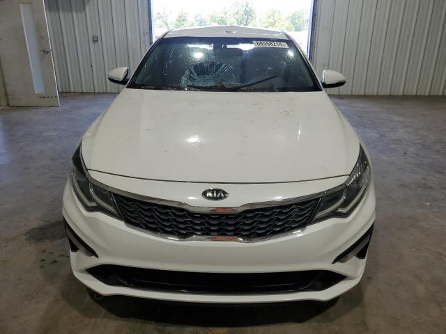 5XXGT4L32LG380173 - 2020 KIA OPTIMA LX WHITE photo 5