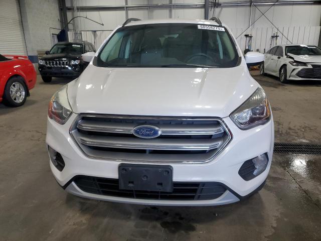 1FMCU9G95HUE53847 - 2017 FORD ESCAPE SE WHITE photo 5