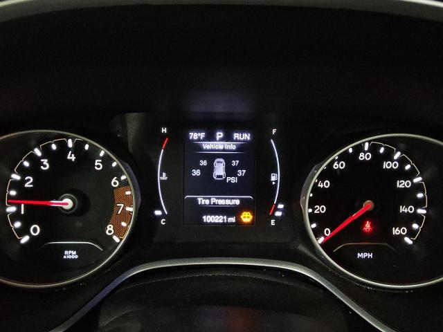 3C4NJDBB4JT239323 - 2018 JEEP COMPASS LATITUDE შავი ფოტო 9