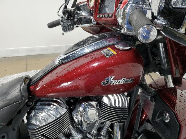 56KTRAAA9H3355107 - 2017 INDIAN MOTORCYCLE CO. ROADMASTER BURGUNDY photo 11