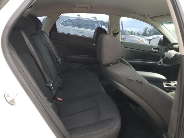5XXGT4L33JG198530 - 2018 KIA OPTIMA LX თეთრი ფოტო 10