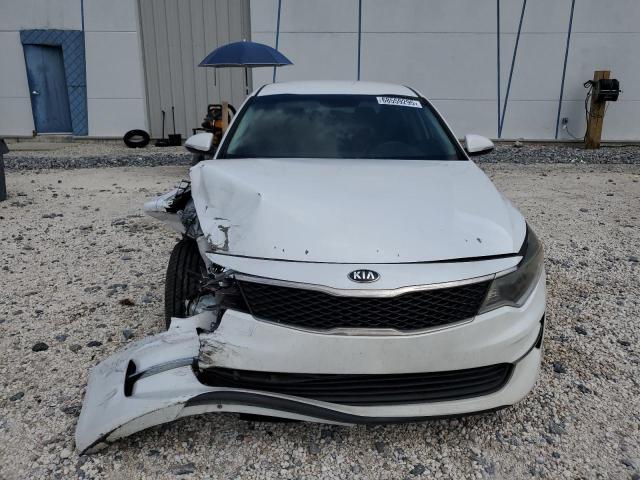 5XXGT4L33JG198530 - 2018 KIA OPTIMA LX თეთრი ფოტო 5