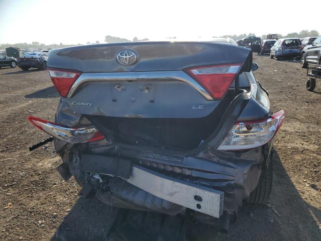 4T1BF1FK3HU378125 - 2017 TOYOTA CAMRY LE Grau Foto 6
